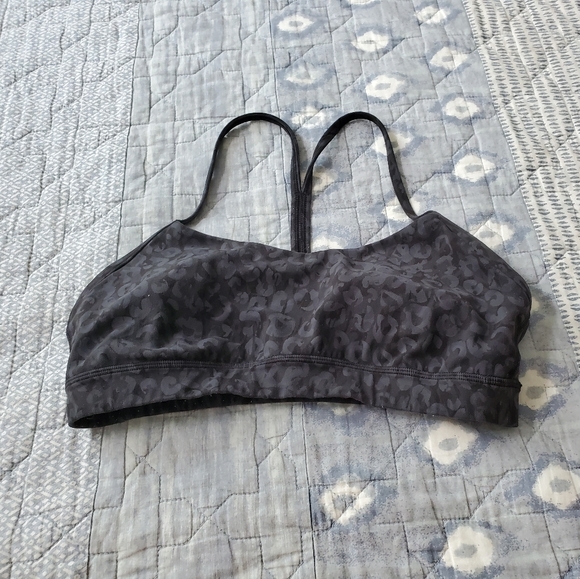 lululemon athletica Other - Lululemon Flow Y Bra Size 10